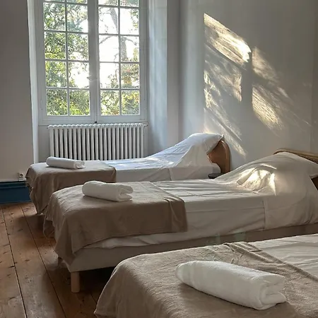 Guest house Chateau De 3*