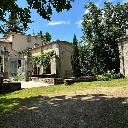 Guest house Chateau De